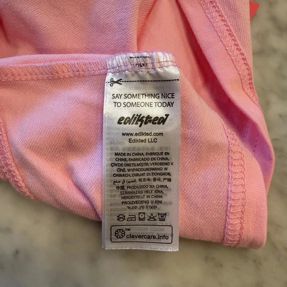 Edikted Bambi Open Back T-Shirt - Picture 6 of 7